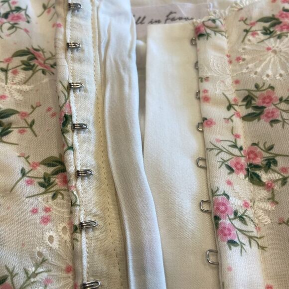 All in Favor NWT Cream Pink Floral Corset  Crop Camisole XL - Picture 6 of 11